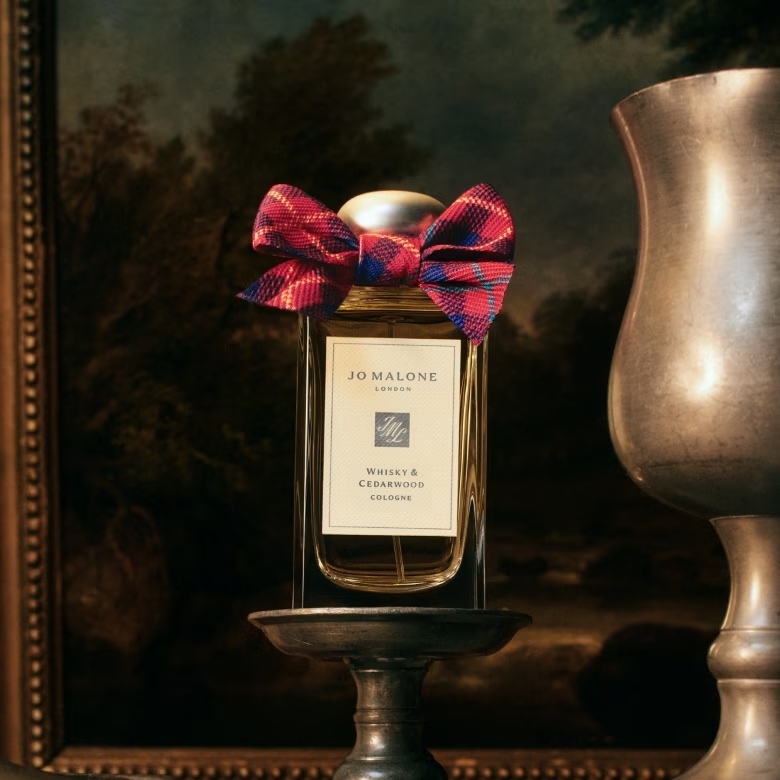 Jo Malone London рассказали о праздничной коллекции Tartan Tales с ароматами Tangerine & Honey и Vanilla Scotch