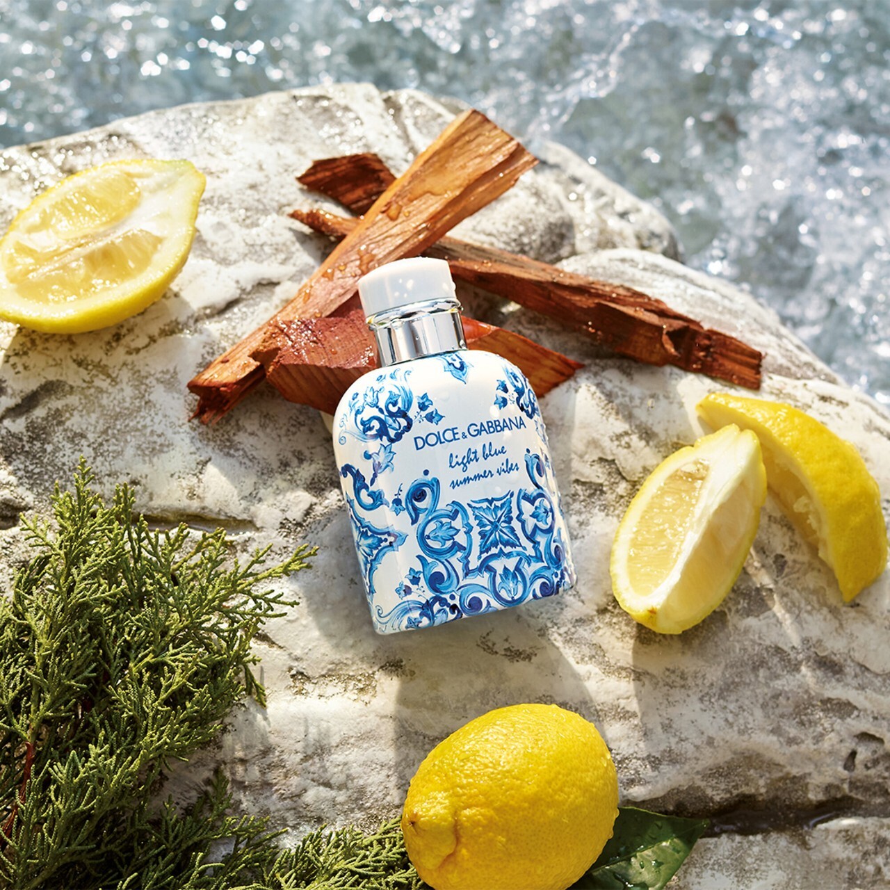 Dolce & Gabbana представили парные ароматы Light Blue Summer Vibes Dolce & Gabbana представили парные ароматы Light Blue Summer Vibes
