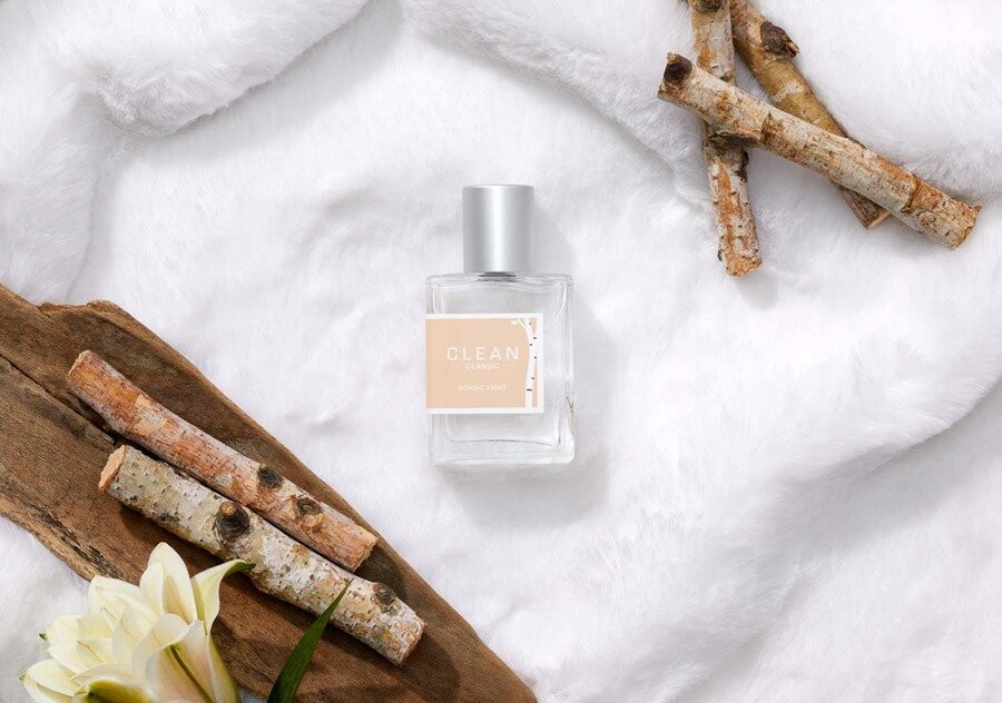 В коллекции Clean Classic новый аромат — цветочно-гурманский Nordic Light В коллекции Clean Classic новый аромат — цветочно-гурманский Nordic Light