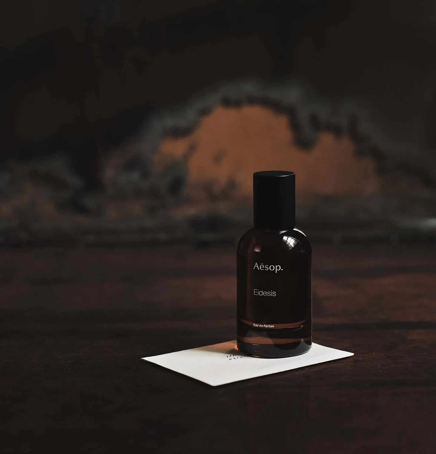 Нарцисс и Эхо: Aesop пополнили линию Othertopias новым ароматом Eidesis Нарцисс и Эхо: Aesop пополнили линию Othertopias новым ароматом Eidesis
