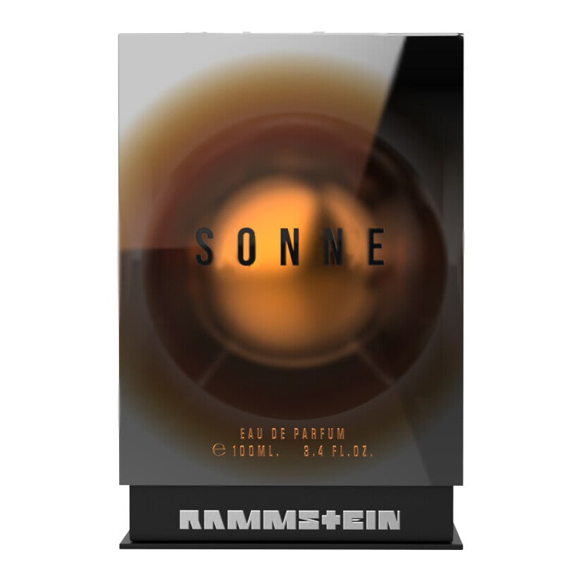Немецкая метал-группа Rammstein показала новый пряно-древесный аромат Sonne Немецкая метал-группа Rammstein показала новый пряно-древесный аромат Sonne