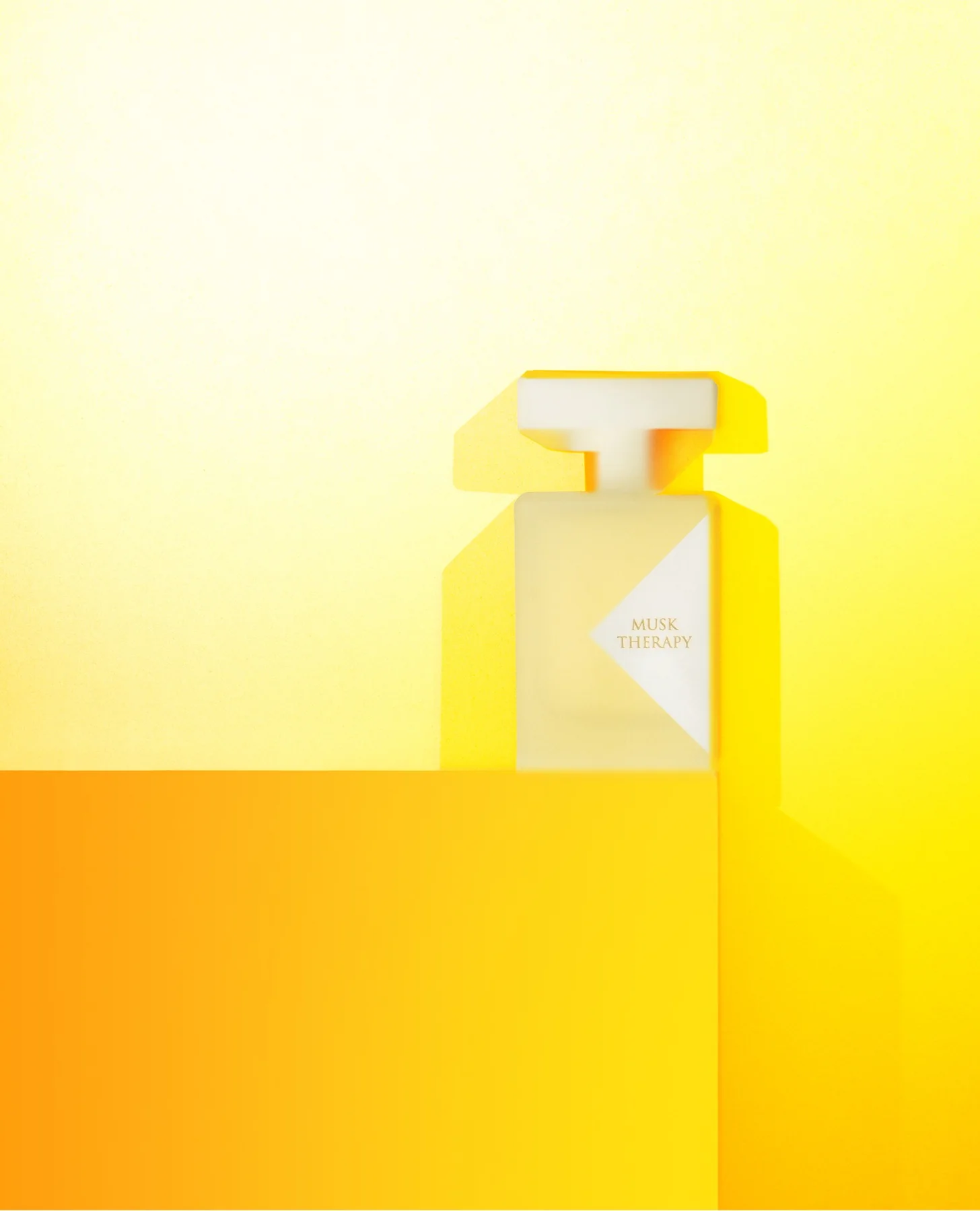 Initio Parfums Prives показали новую линейку ароматных дымок для волос Initio Parfums Prives показали новую линейку ароматных дымок для волос