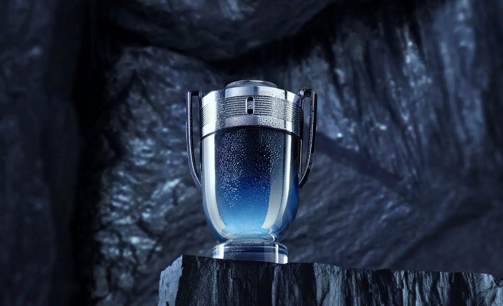 Paco Rabanne представили Invictus Platinum Eau de Parfum Paco Rabanne представили Invictus Platinum Eau de Parfum