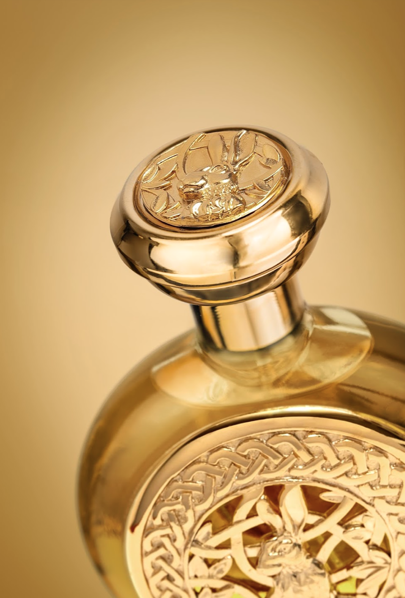 Новое за неделю: книга о Chanel, прибыль Zara, коллаборация Lush