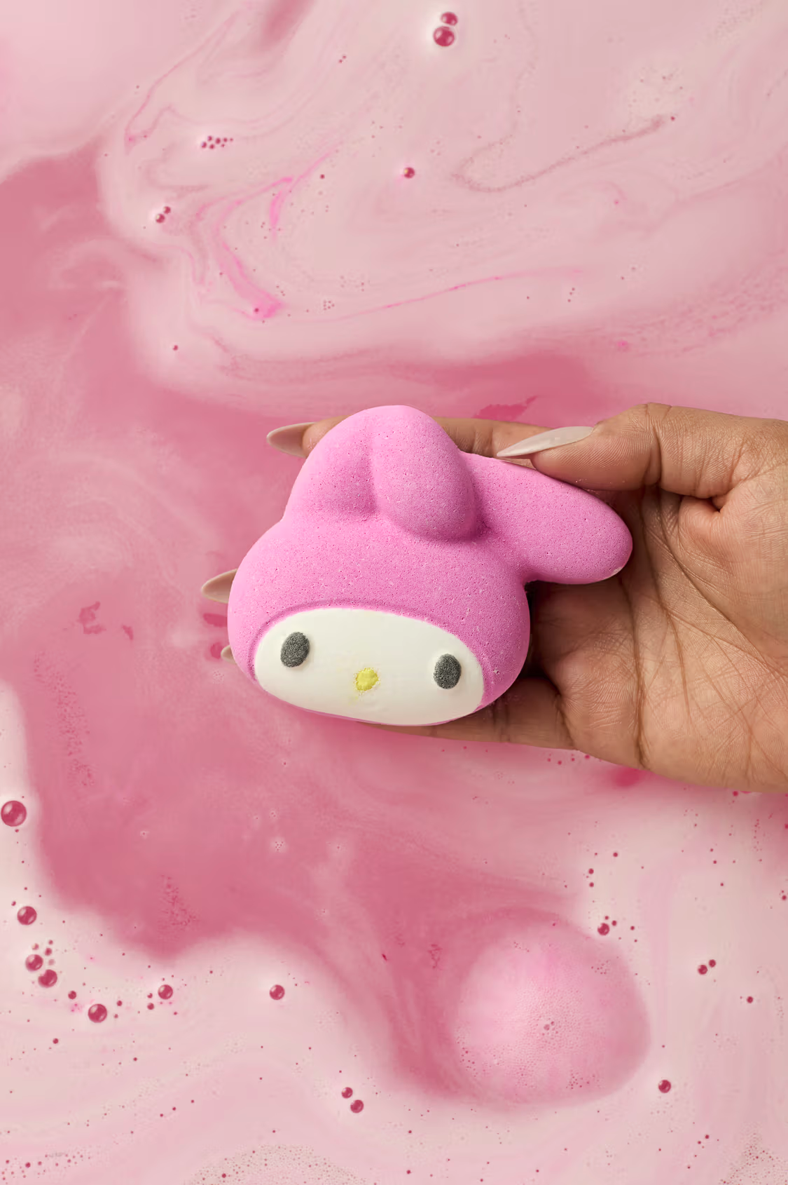 Lush показали лимитированную коллекцию, посвящённую Hello Kitty Lush показали лимитированную коллекцию, посвящённую Hello Kitty