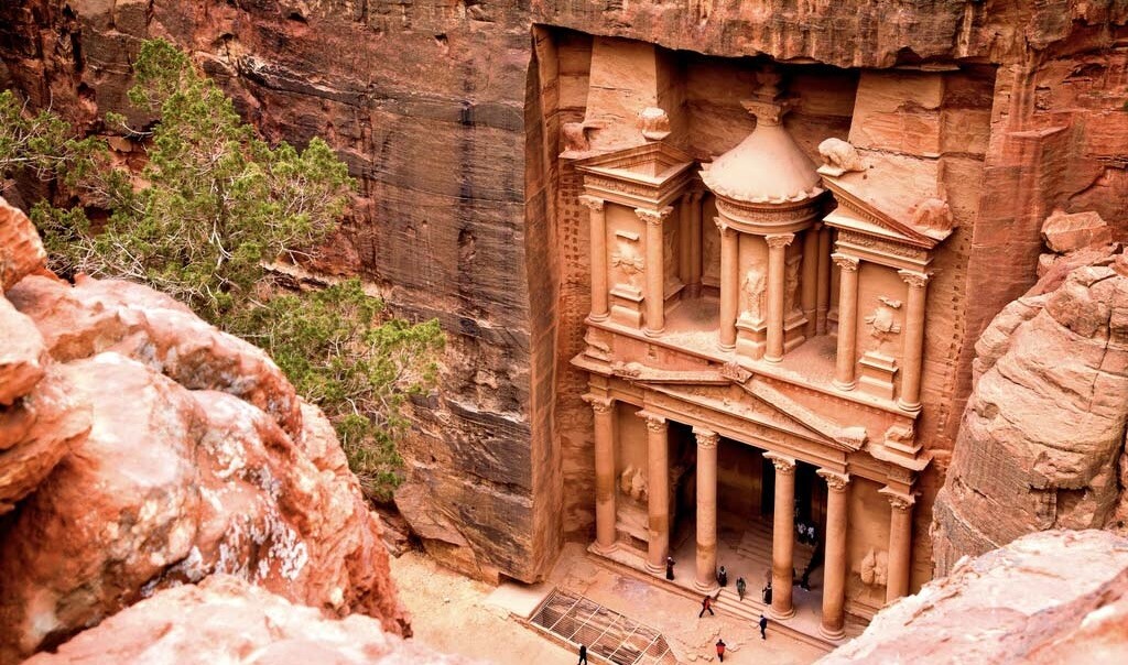 Величие Петры: дом Penhaligon's выпускает аромат Legacy of Petra Величие Петры: дом Penhaligon's выпускает аромат Legacy of Petra