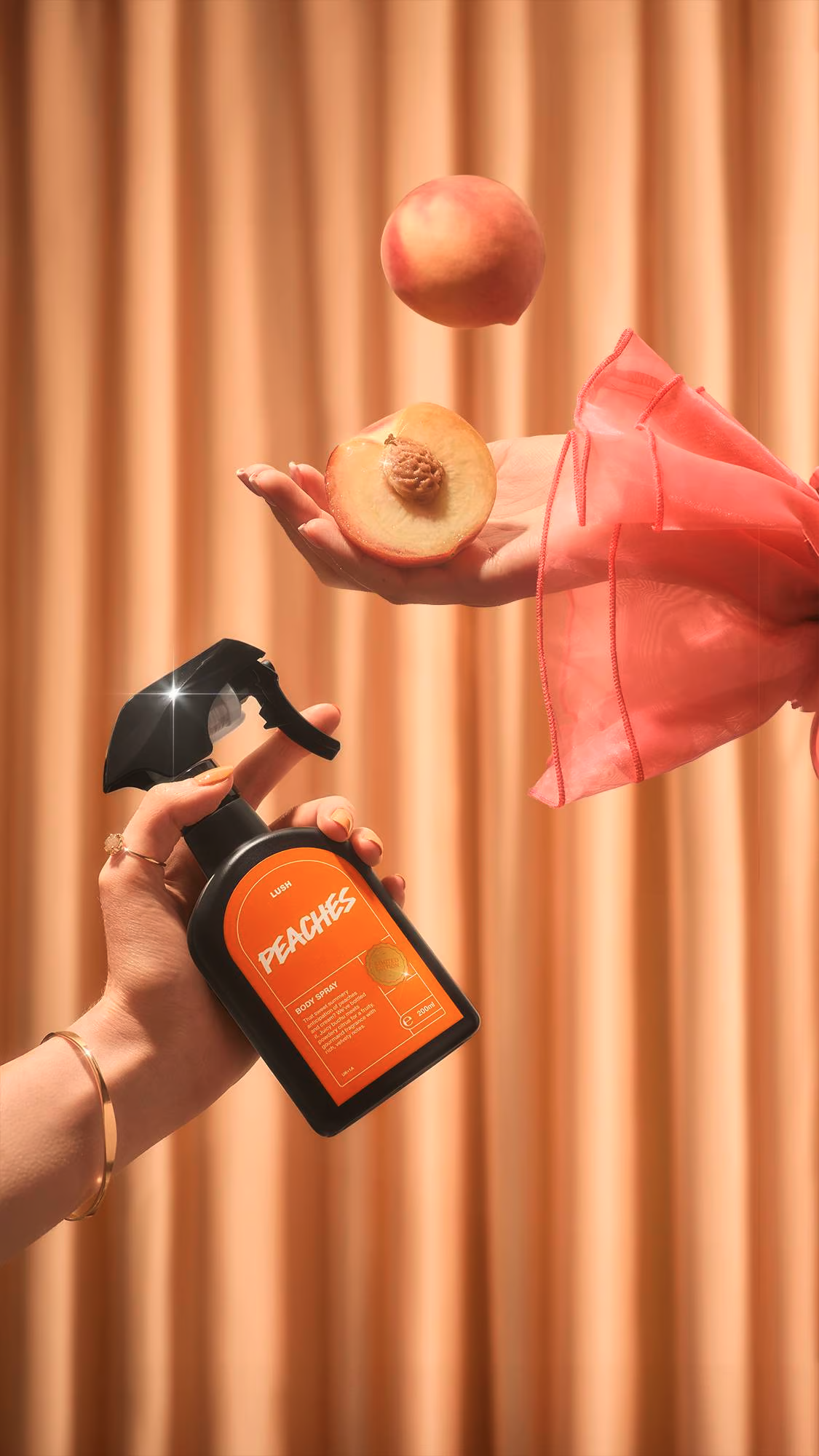Lush предлагают поднять себе настроение с новыми ароматными спреями для тела Lush предлагают поднять себе настроение с новыми ароматными спреями для тела