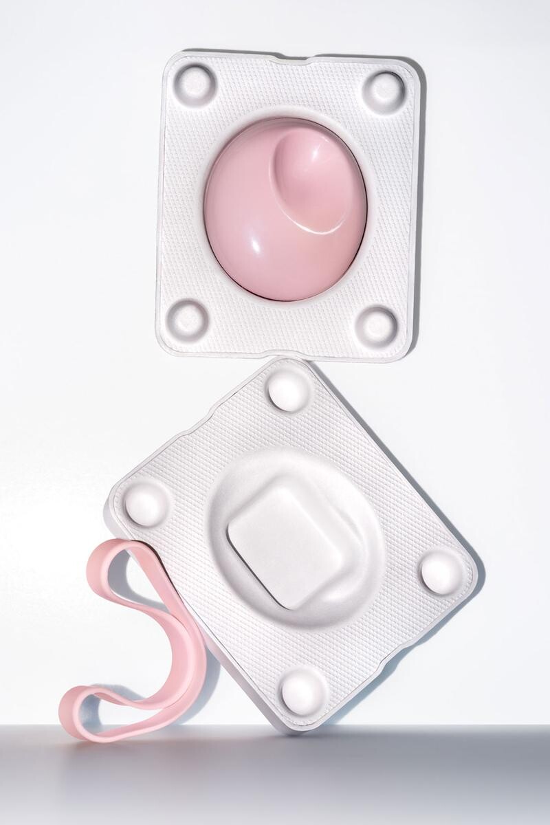 Glossier представили долгожданный дроп — You Solid Perfume Glossier представили долгожданный дроп — You Solid Perfume