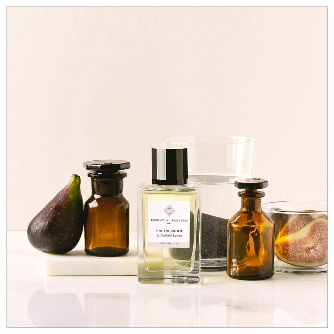 Инжир, чай, мандарин — в Fig Infusion от Essential Parfums Инжир, чай, мандарин — в Fig Infusion от Essential Parfums