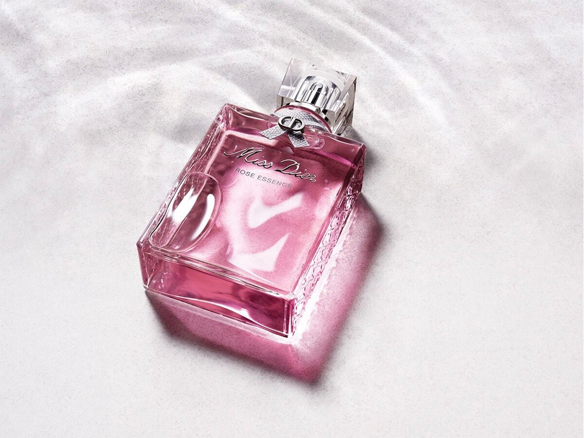 Лимитированное издание Miss Dior Rose Essence — уже в продаже Лимитированное издание Miss Dior Rose Essence — уже в продаже