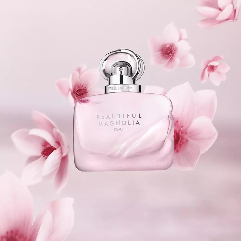 Estee lauder beautiful magnolia intense. Estee Lauder Магнолия. Бьютифул Магнолия. Туалетная вода beautiful Magnolia. Эсте лаудер Магнолия Фрагрантика.