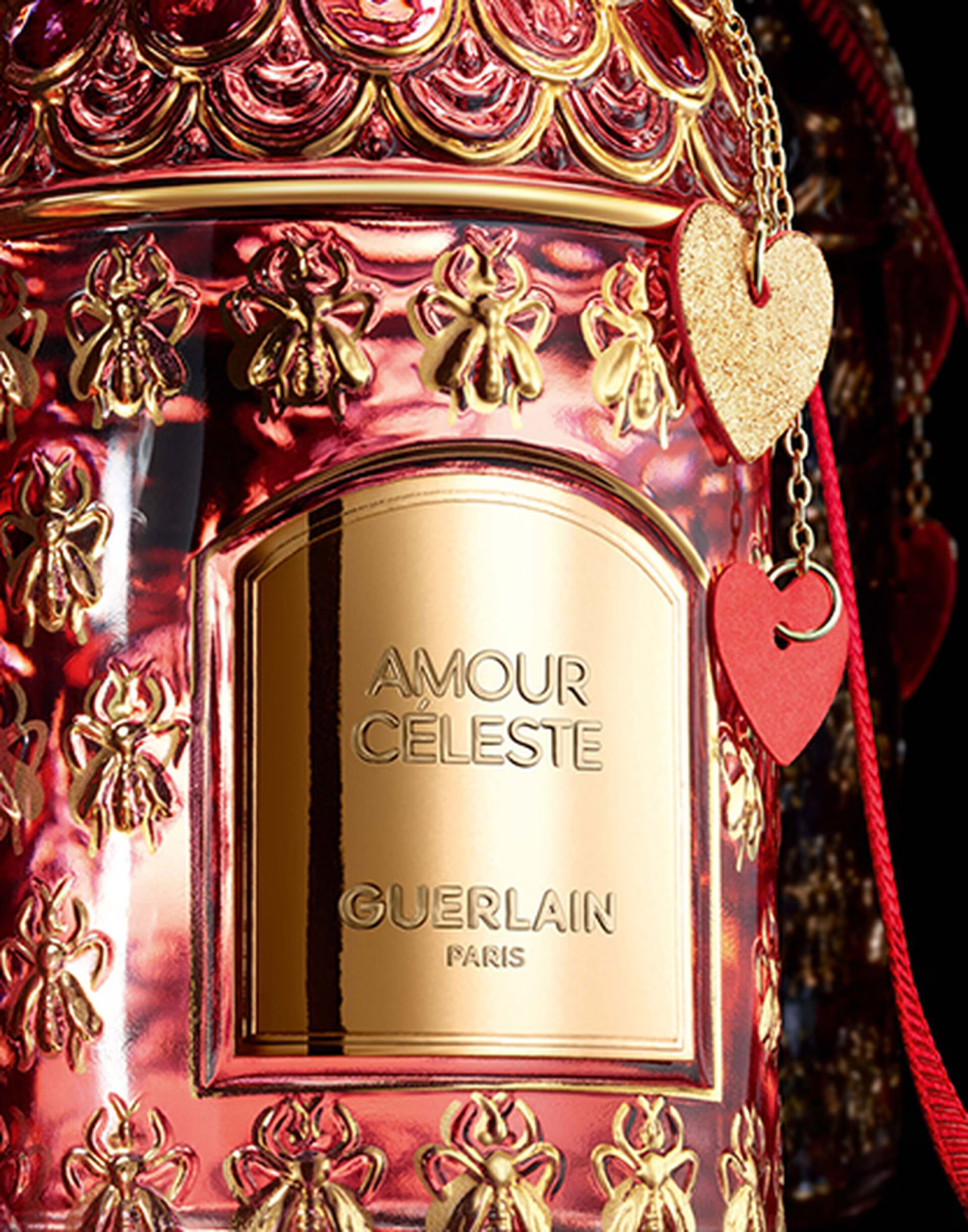 Guerlain и художница Люси Туре показали эксклюзивное издание Amour Céleste Guerlain и художница Люси Туре показали эксклюзивное издание Amour Céleste