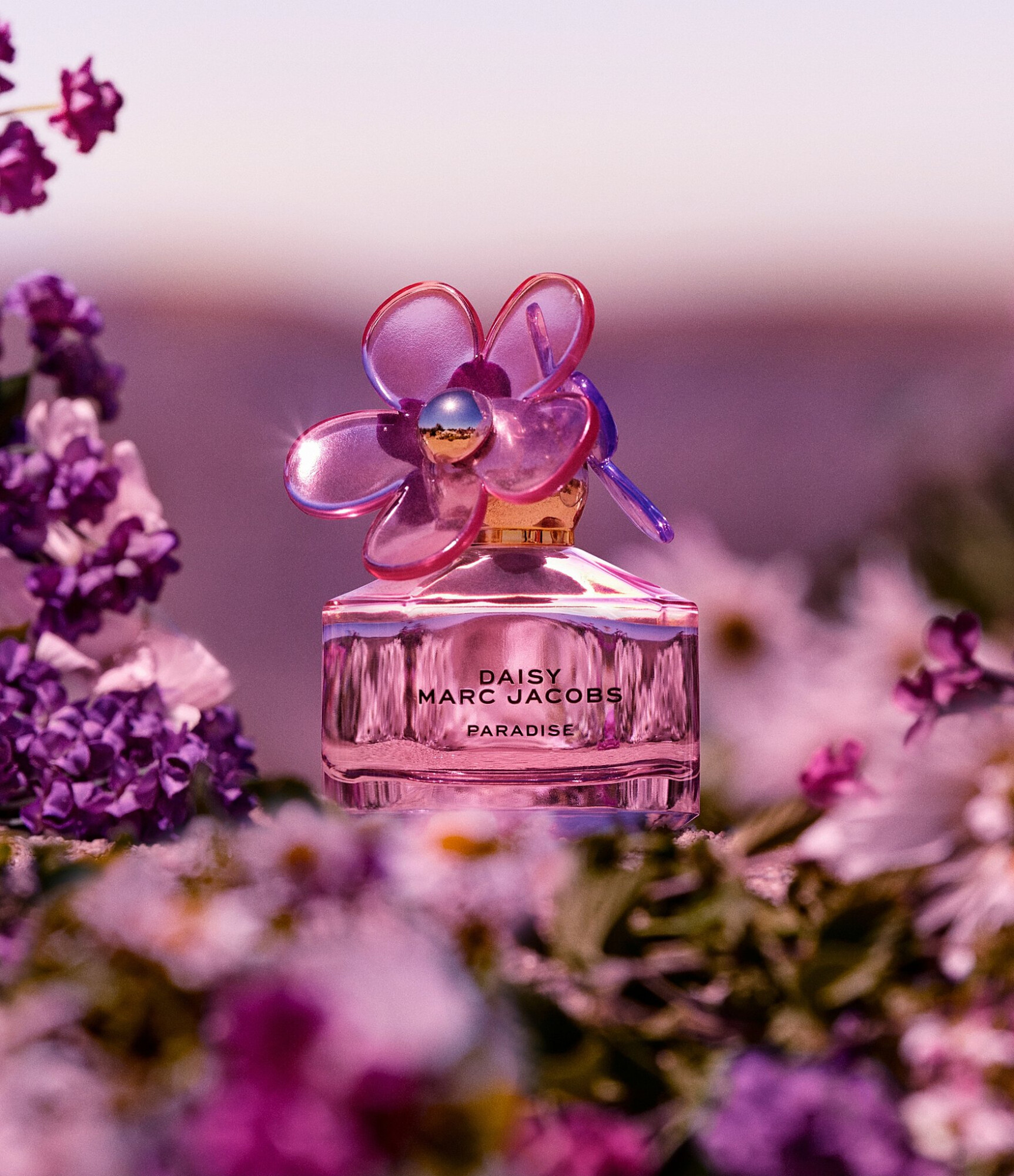 Среди оазиса: Marc Jacobs представили сезонную линейку Daisy Paradise Среди оазиса: Marc Jacobs представили сезонную линейку Daisy Paradise