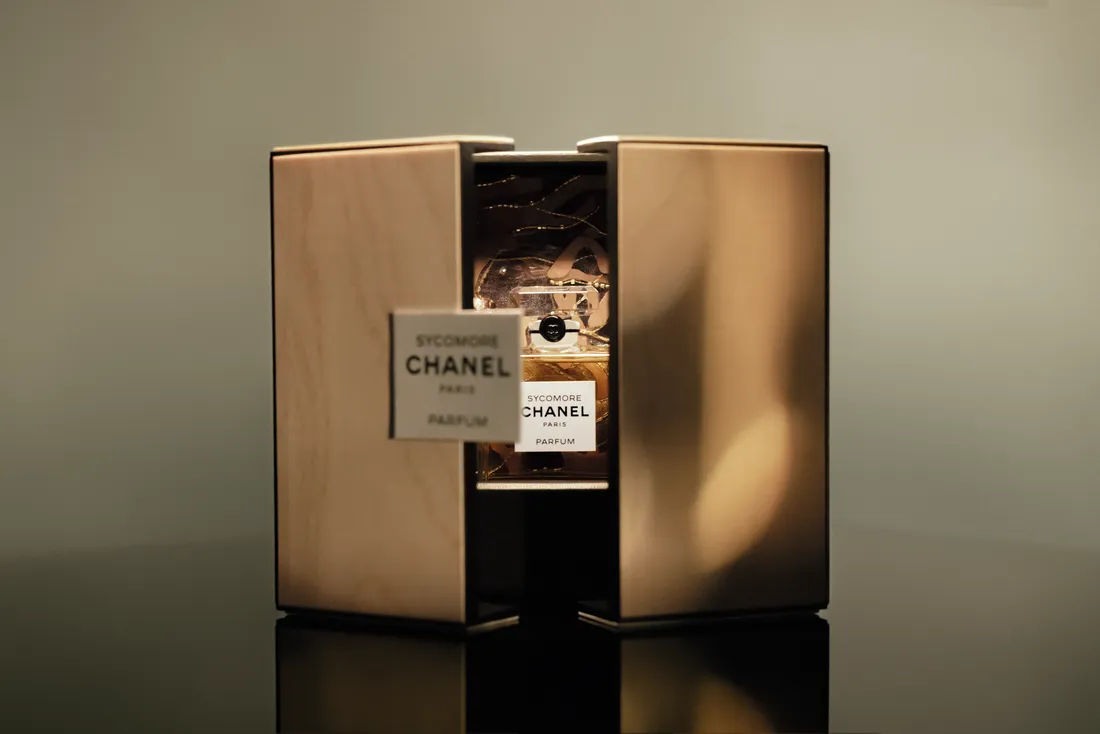 Chanel представили коллекционную версию Sycomore в Париже Chanel представили коллекционную версию Sycomore в Париже