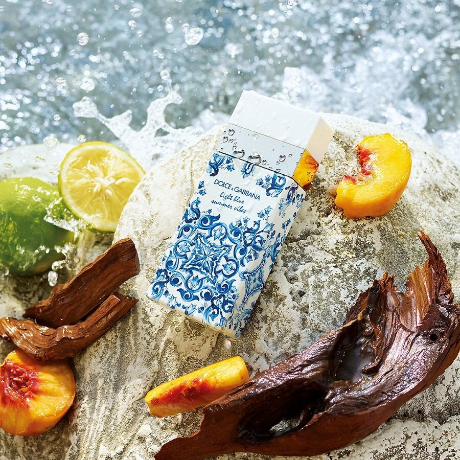 Dolce & Gabbana представили парные ароматы Light Blue Summer Vibes Dolce & Gabbana представили парные ароматы Light Blue Summer Vibes