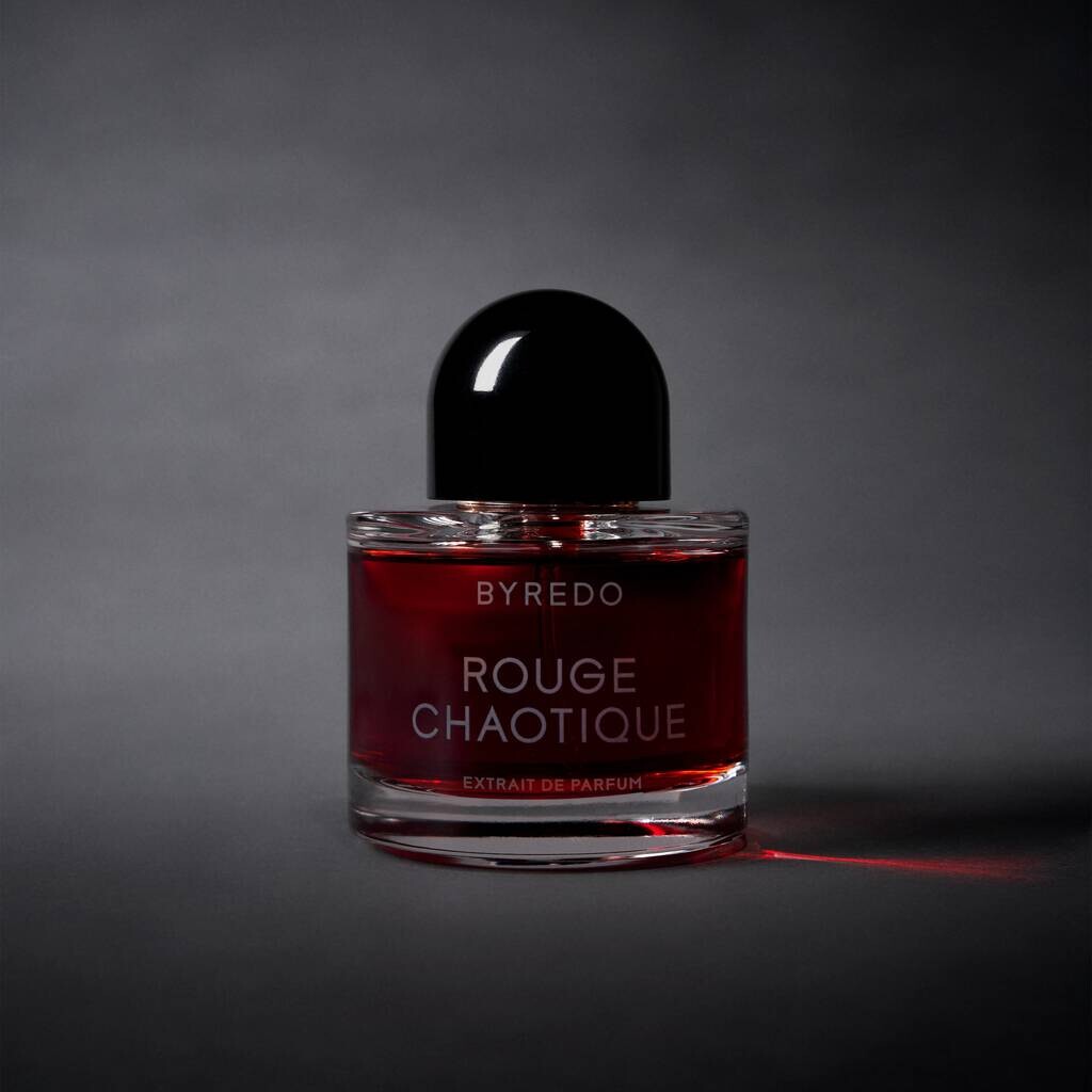 Byredo пополнили коллекцию Night Veils ароматом Rouge Chaotique Byredo пополнили коллекцию Night Veils ароматом Rouge Chaotique