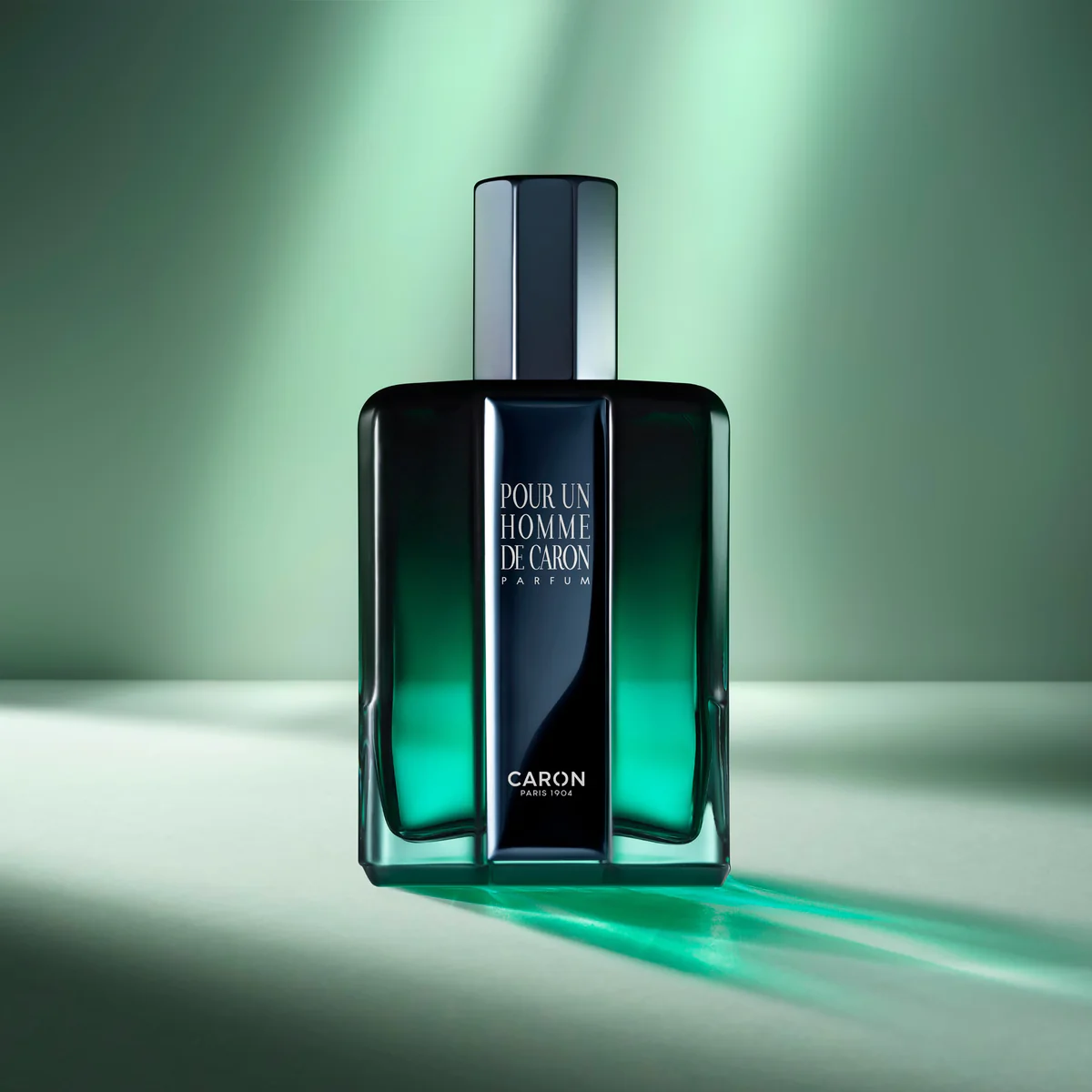 Caron представили Pour Un Homme de Caron Parfum в честь 90-летия  оригинального аромата