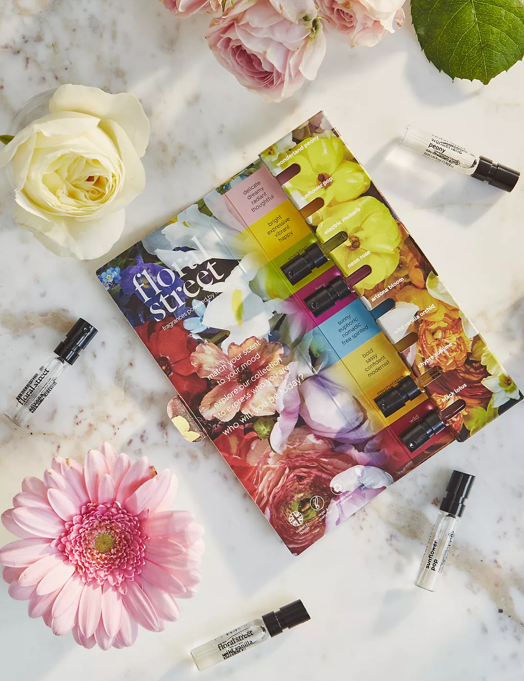 Marks & Spencer расширяют бьюти-бизнес: компания будет продавать духи Floral Street Marks & Spencer расширяют бьюти-бизнес: компания будет продавать духи Floral Street